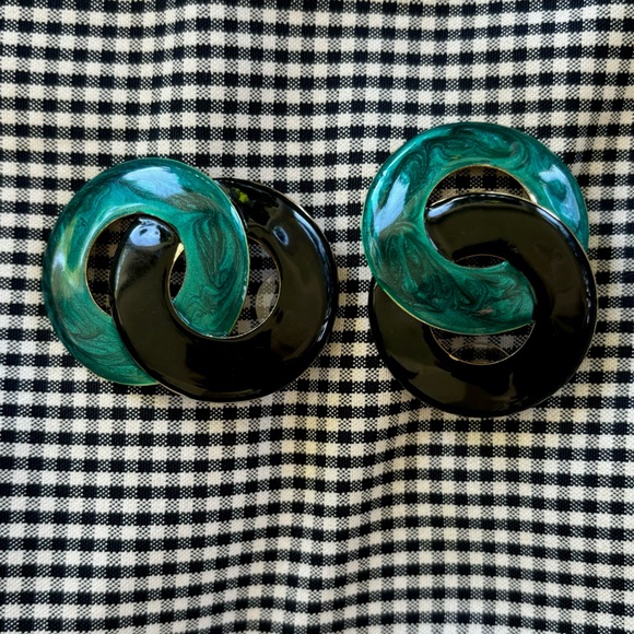 VINTAGE 1980’s Emerald Linked Circular Drop Post Stud Pierced Ear Earrings - Picture 4 of 6